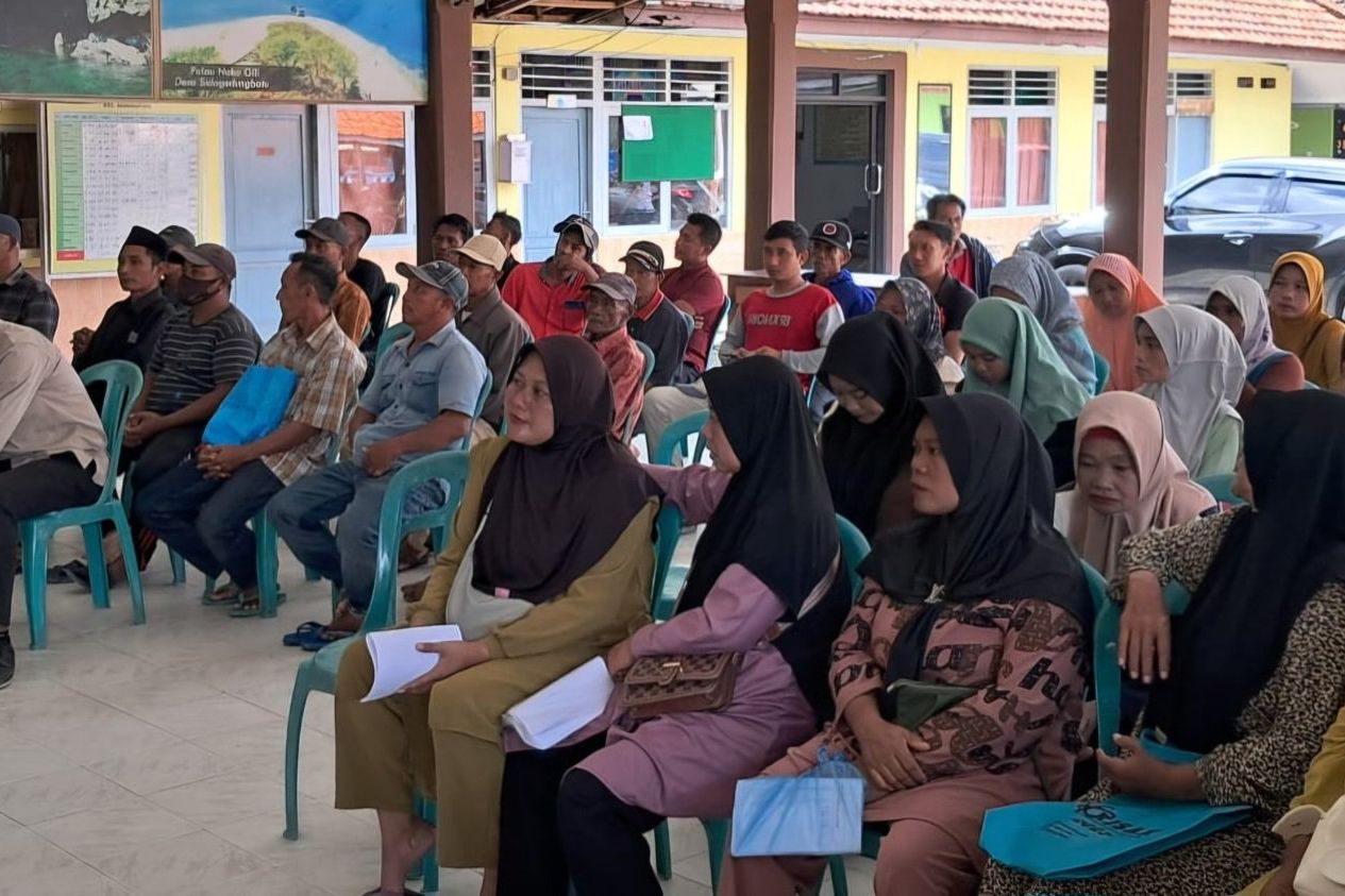 BPBD Gresik Salurkan Bantuan Perbaikan Rumah Terdampak Gempa di Bawean