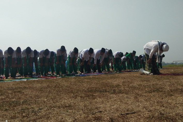 Kekeringan, Puluhan Pelajar Mojokerto Salat Istisqa