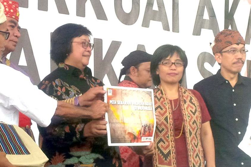 AMAN Serahkan Peta Wilayah Adat pada Menteri LHK