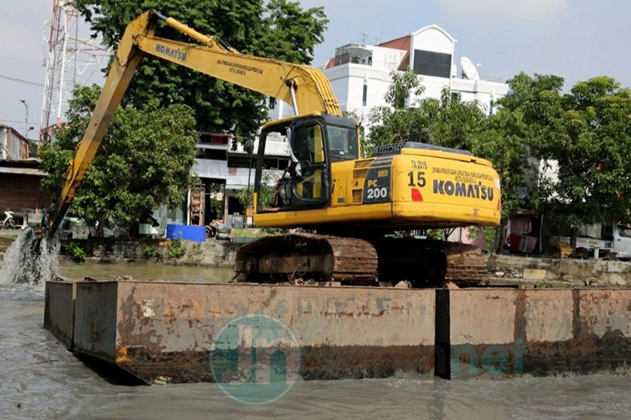 Pemkot Surabaya Rutin Lakukan Normalisasi Kalimas
