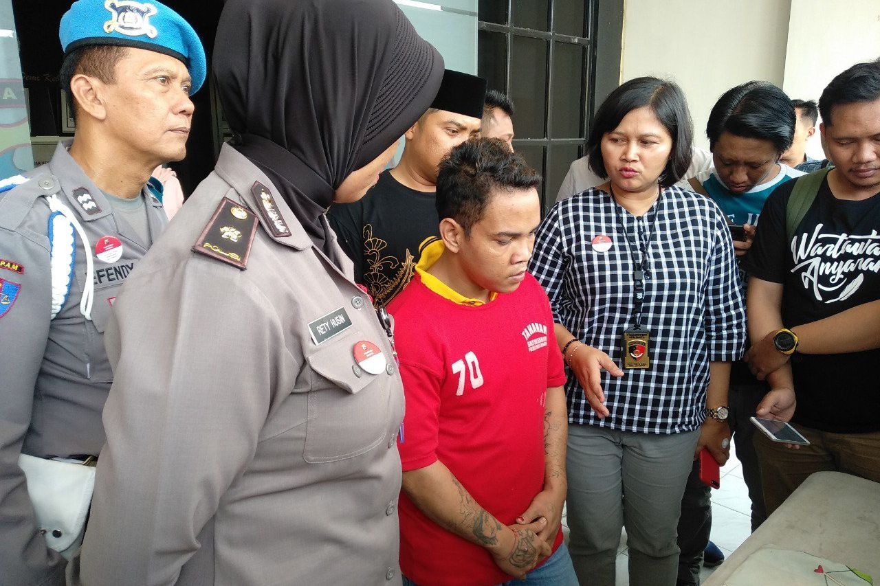 Cari Tambahan Uang Lebaran, Penjaga Warkop Jajakan Perempuan