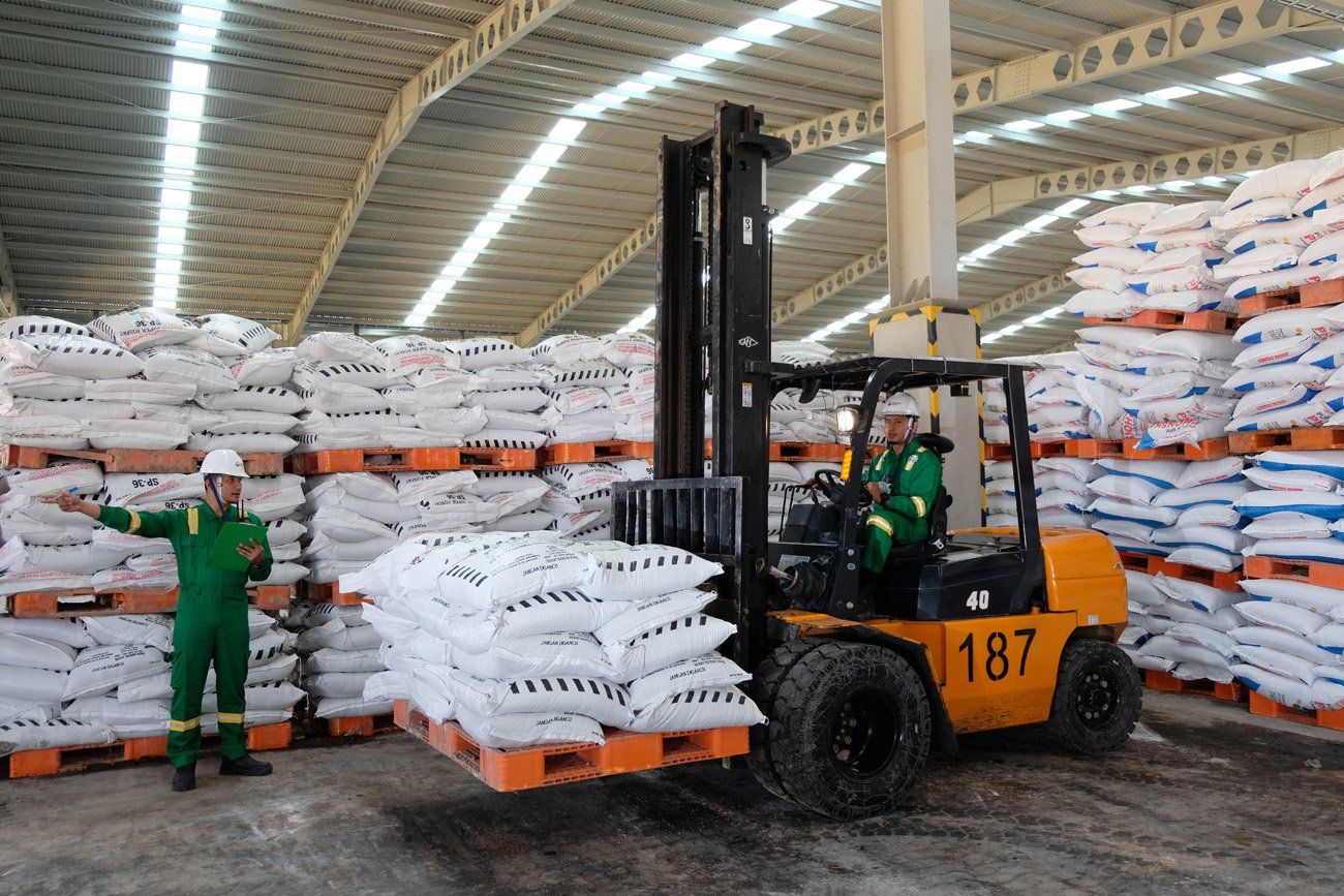 Pupuk Bersubsidi Jatim Dipangkas 70 Persen