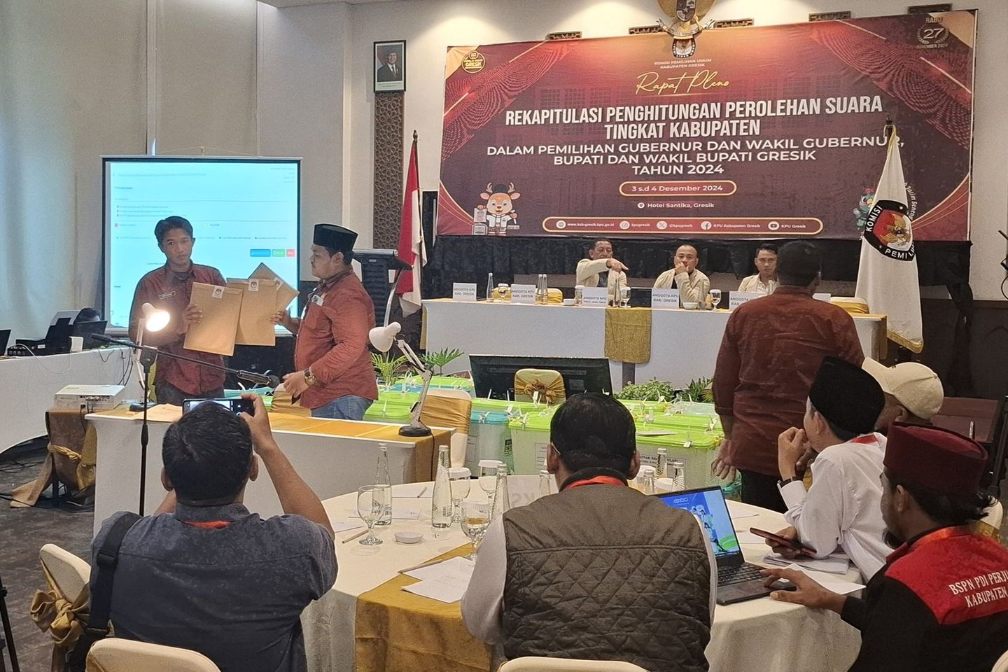 Kotak Kosong di Pilkada Gresik Cukup Tinggi, Raih 40,28 persen