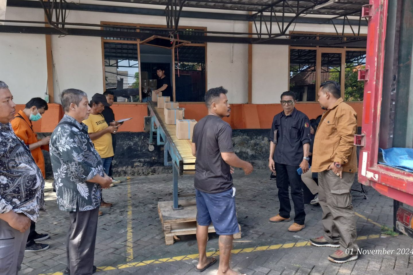 Pencetakan Surat Suara Pilkada Banyuwangi 2024 Tuntas, Mulai Dikirim dari Bali