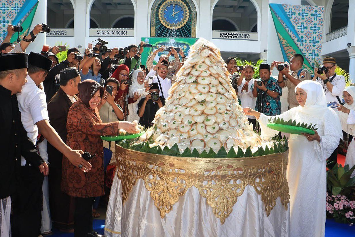  21 Ribu Apem Meriahkan Tradisi <em>Megengan</em> di Surabaya