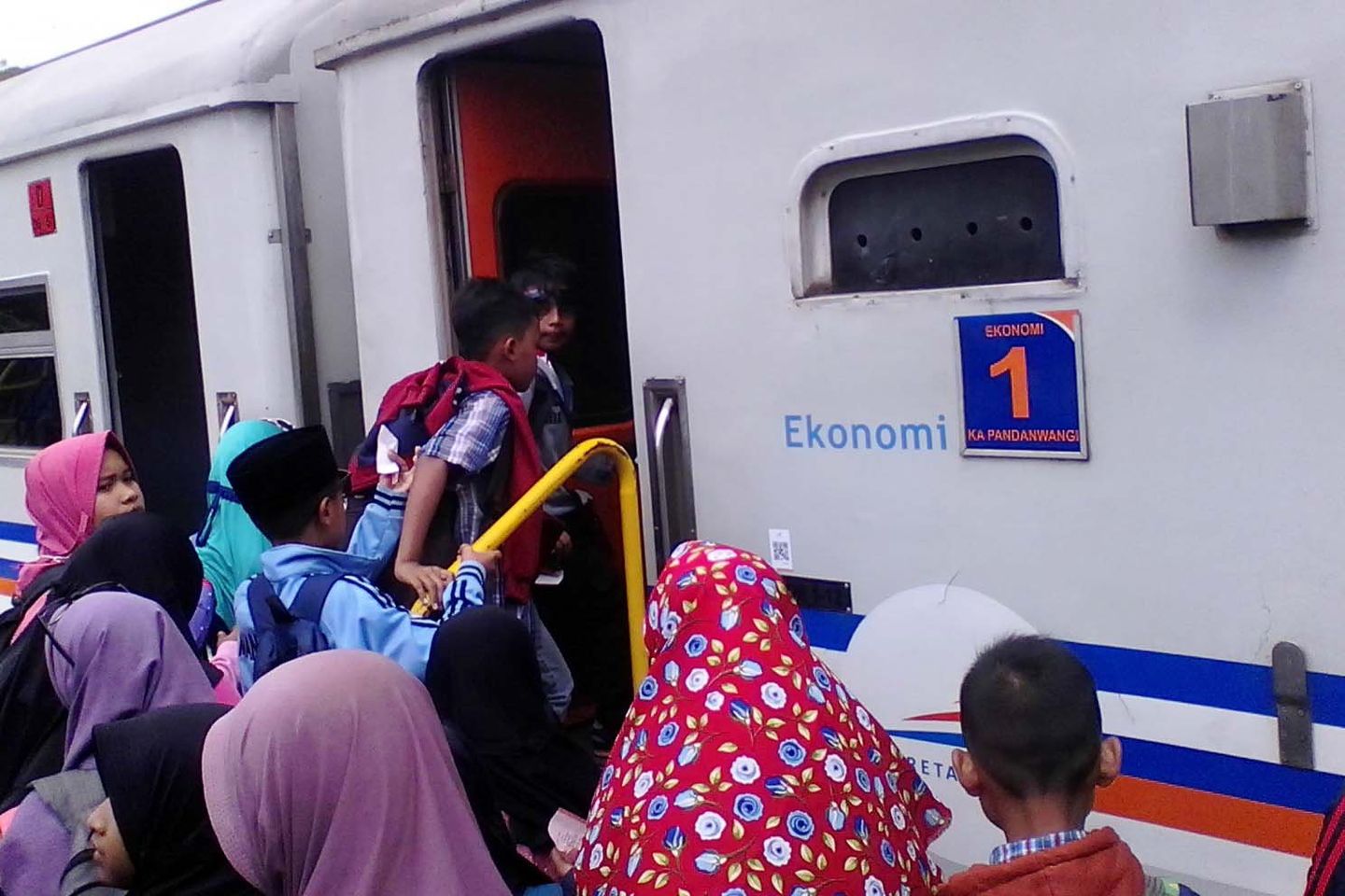 Tiket Mudik KA Ekonomi di Daop 9 Habis