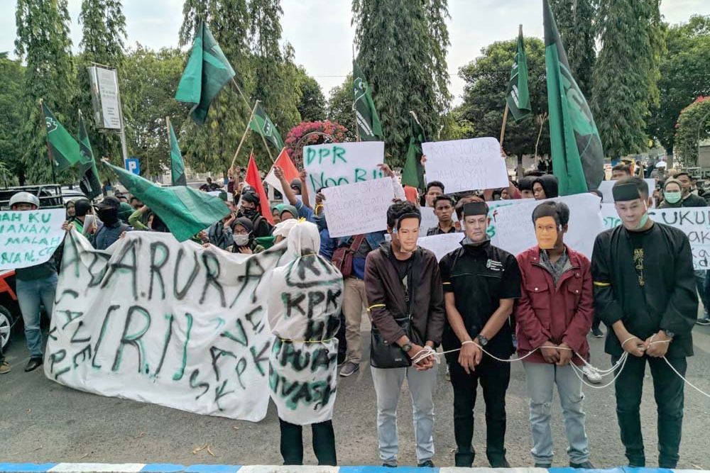 Mahasiswa-DPRD Ponorogo Tolak Revisi UU