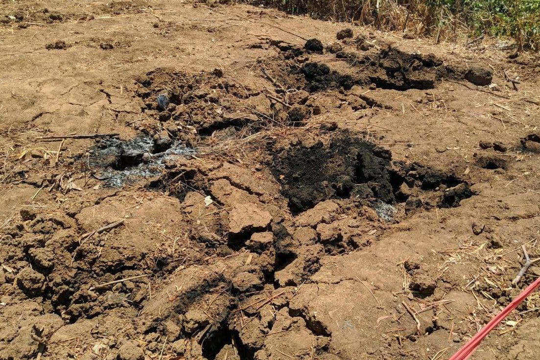 Api Muncul dari Dalam Tanah, Warga Ponorogo Pasang Pagar dari Rafia