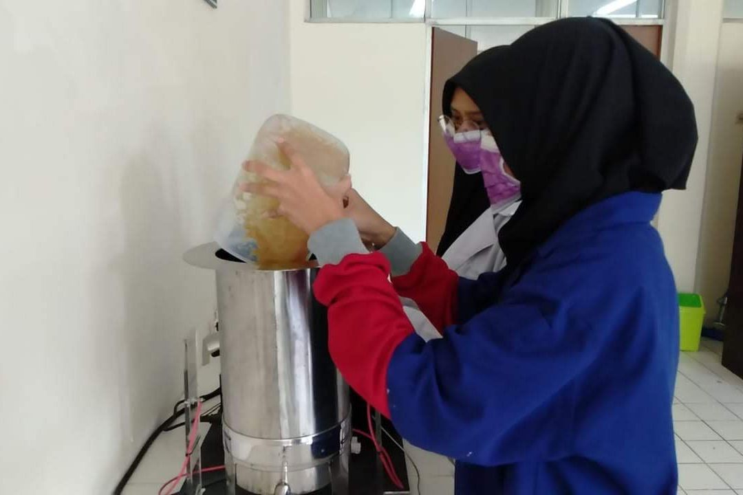 Mahasiswa Brawijaya Bikin Kertas dari Limbah Biomassa Pertanian
