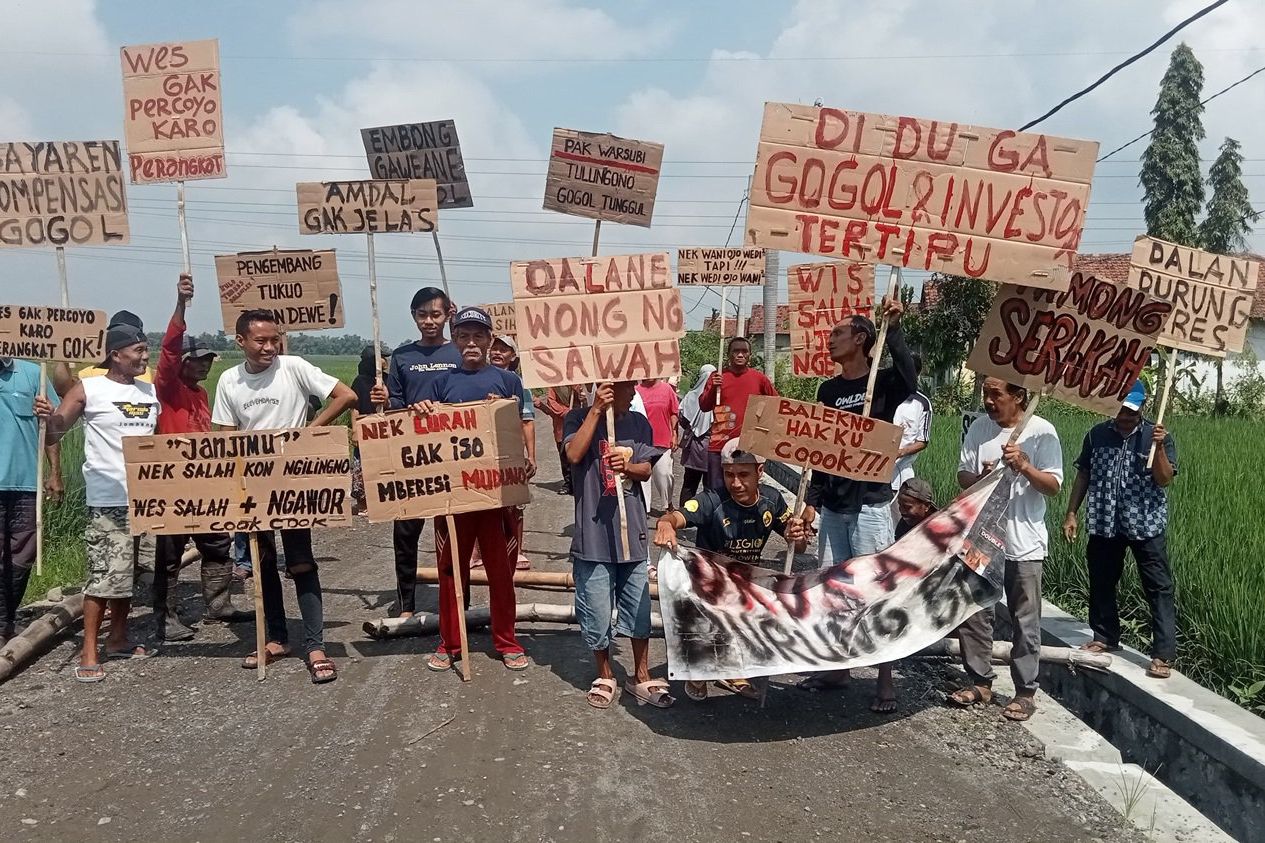 Jalan ke Sawah Dipakai Akses Perumahan, Petani Jombang Penggarap Tanah Gogol Demo