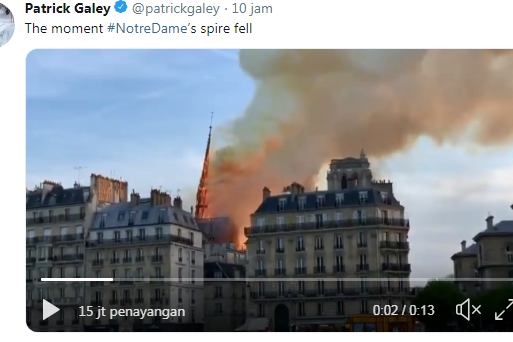 Katedral Notre Dame di Paris Terbakar