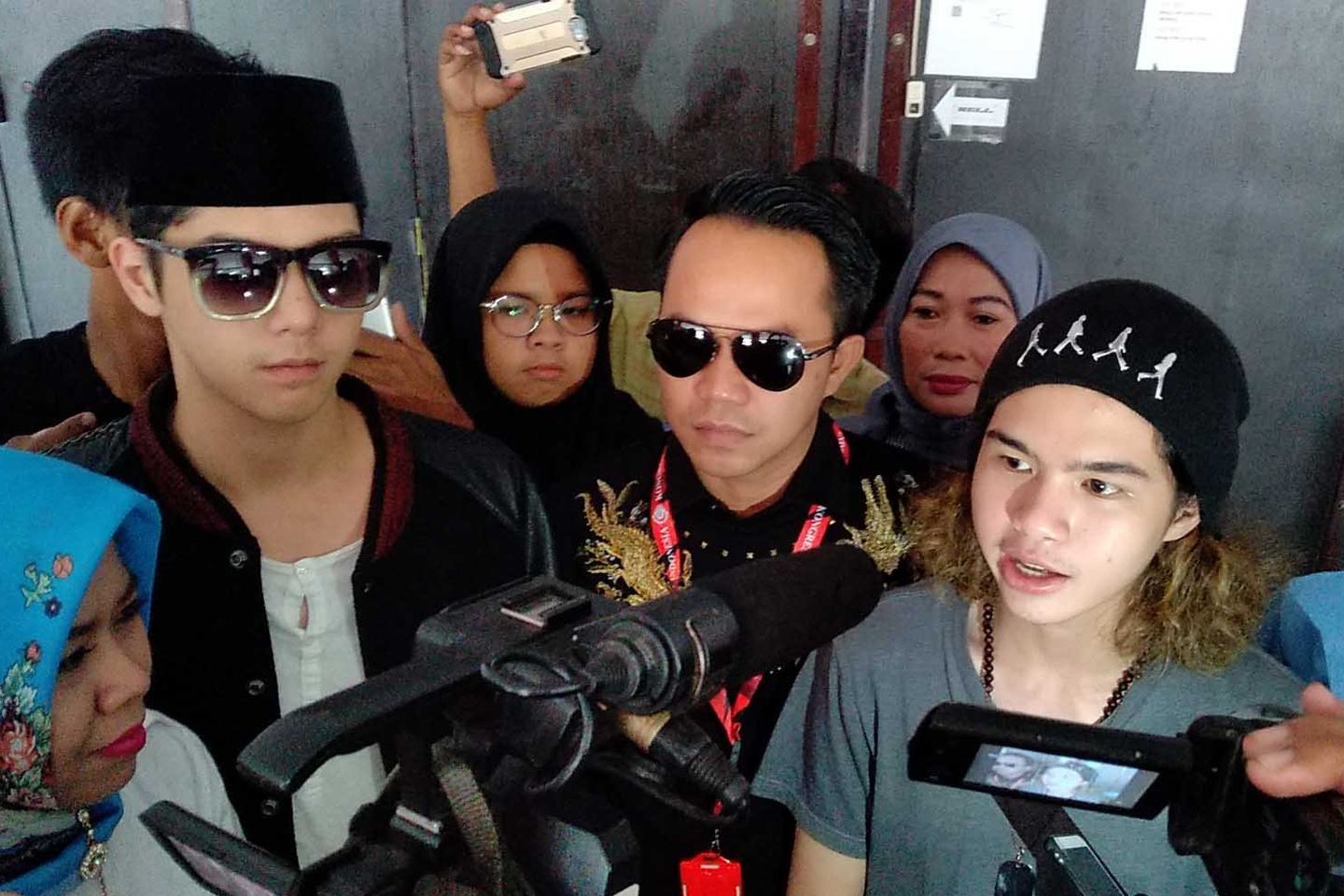 Kunjungan Al dan Dul Curi Perhatian Masyarakat