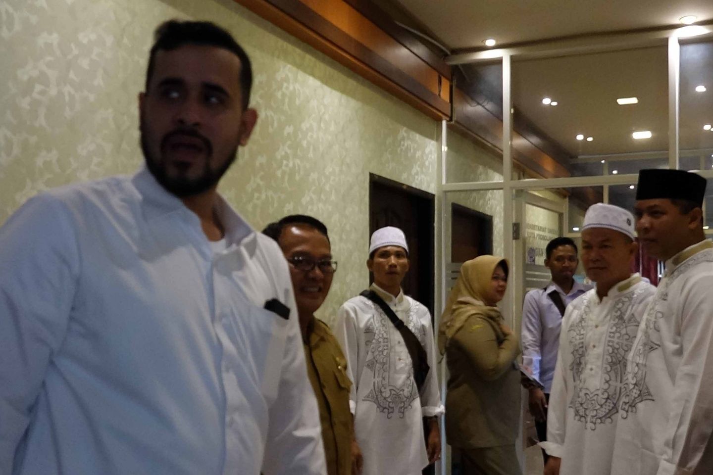 Hari Pertama Kerja, Pemkot Probolinggo Tutup Gerbang Pukul Delapan