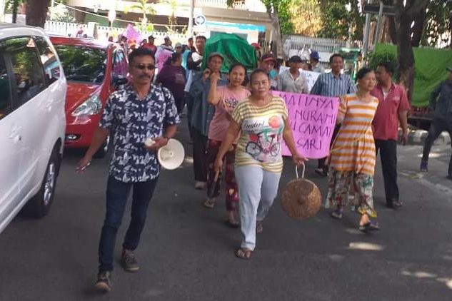 Sebulan Tak Bisa Jualan, PKL Dinoyo Tagih Janji Camat Tegalsari