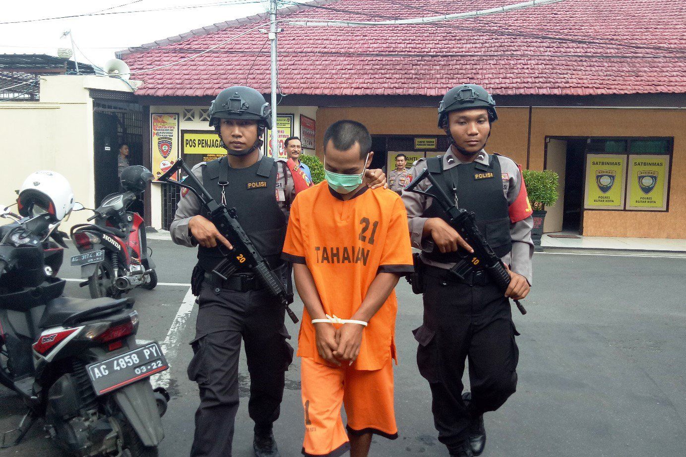 Polres Blitar Kota Sita Lima Kilogram Bubuk Petasan