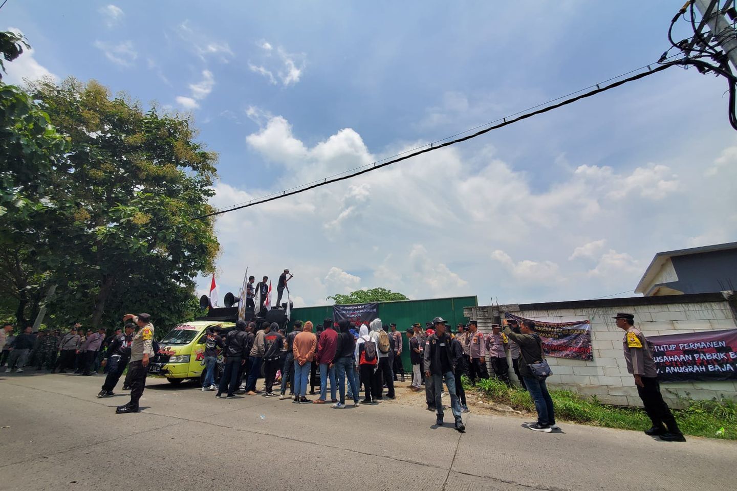 Ormas Laporkan Dugaan Pelanggaran Ketenagakerjaan dan Penggelapan Pajak Pabrik Baja di Mojokerto