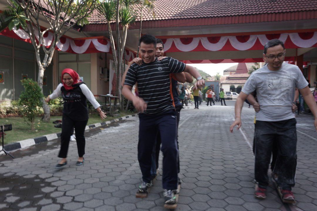 Pemkot Mojokerto Meriahkan HUT RI ke 74 dengan Lomba Tradisional