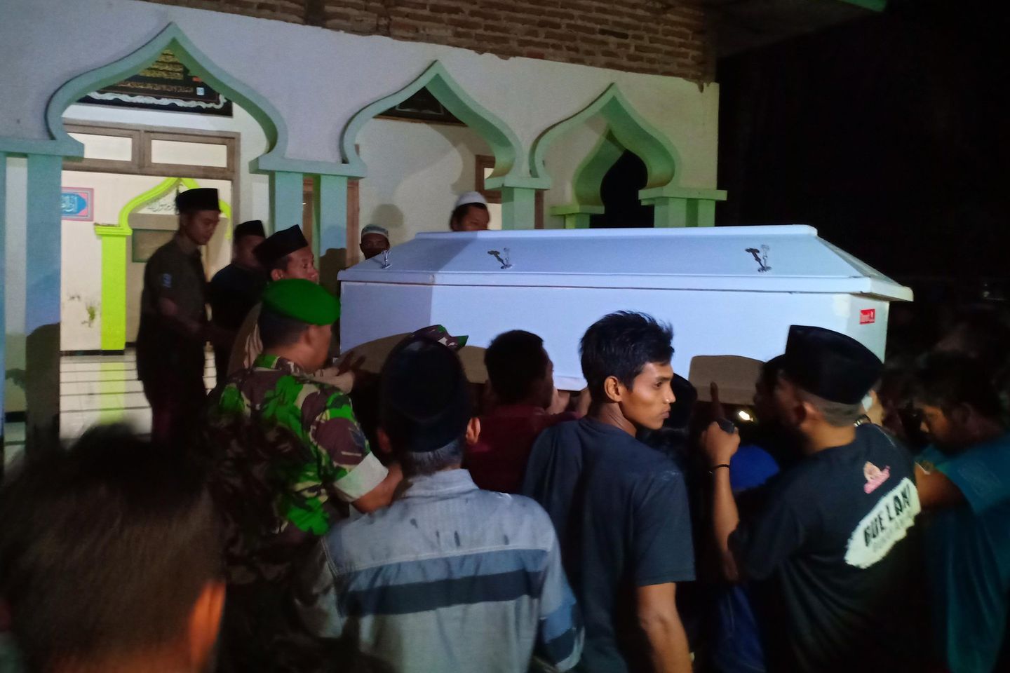 Keluarga Korban Penembakan di Papua Minta Pelaku Ditangkap