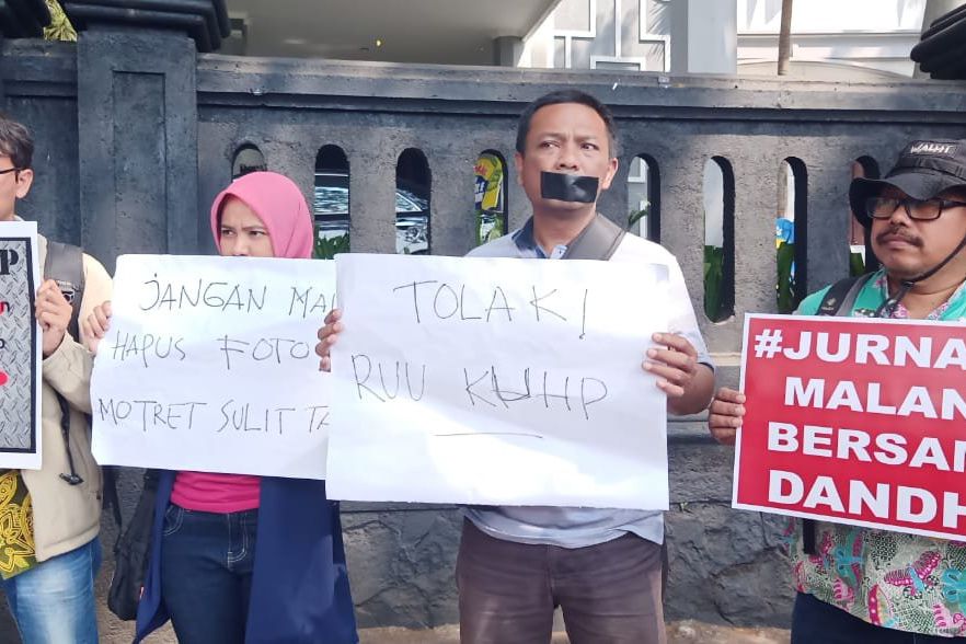 Jurnalis Malang Desak Polisi Bebaskan Dandhy Dwi Laksono dari Tuntutan