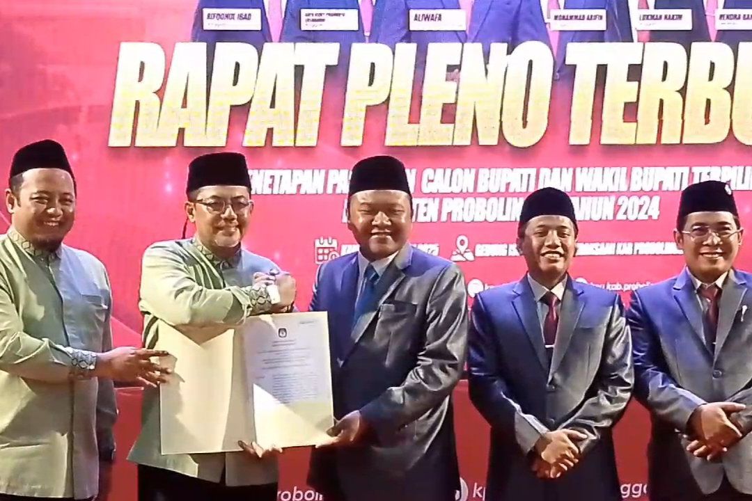 KPU Tetapkan Gus Haris-Ra Fahmi Bupati dan Wabup Probolinggo Terpilih, Zulmi-Rasit Tak Hadir 