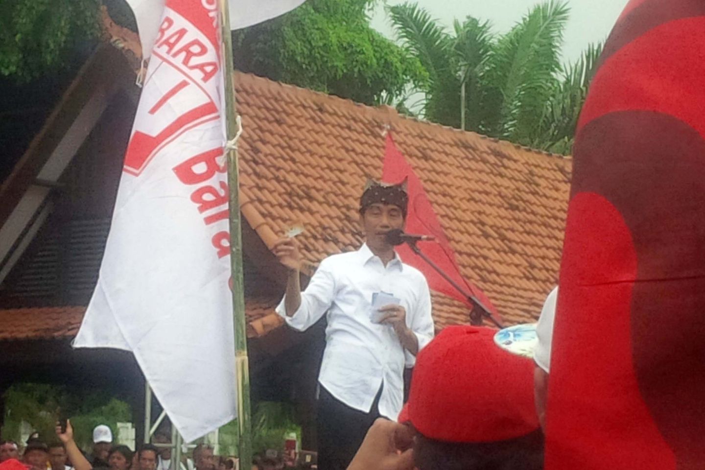 Yenny Wahid Bela Program Kartu Pra Kerja Jokowi