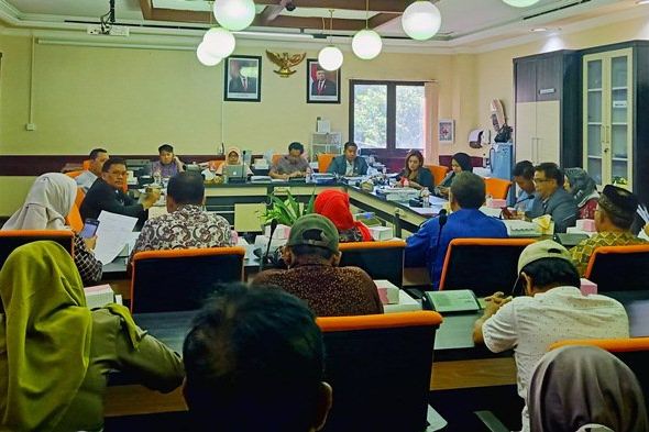 Terima Keluhan Warga, DPRD Surabaya Minta PT Pionir Beton Pindah Lokasi