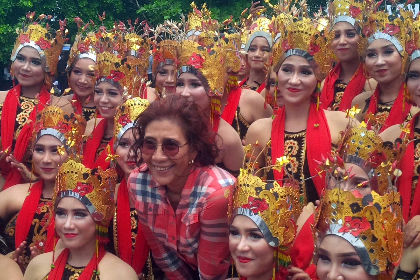 Menteri Susi Tantang Bos Facebook Berlomba Dayung Lewat Instagram