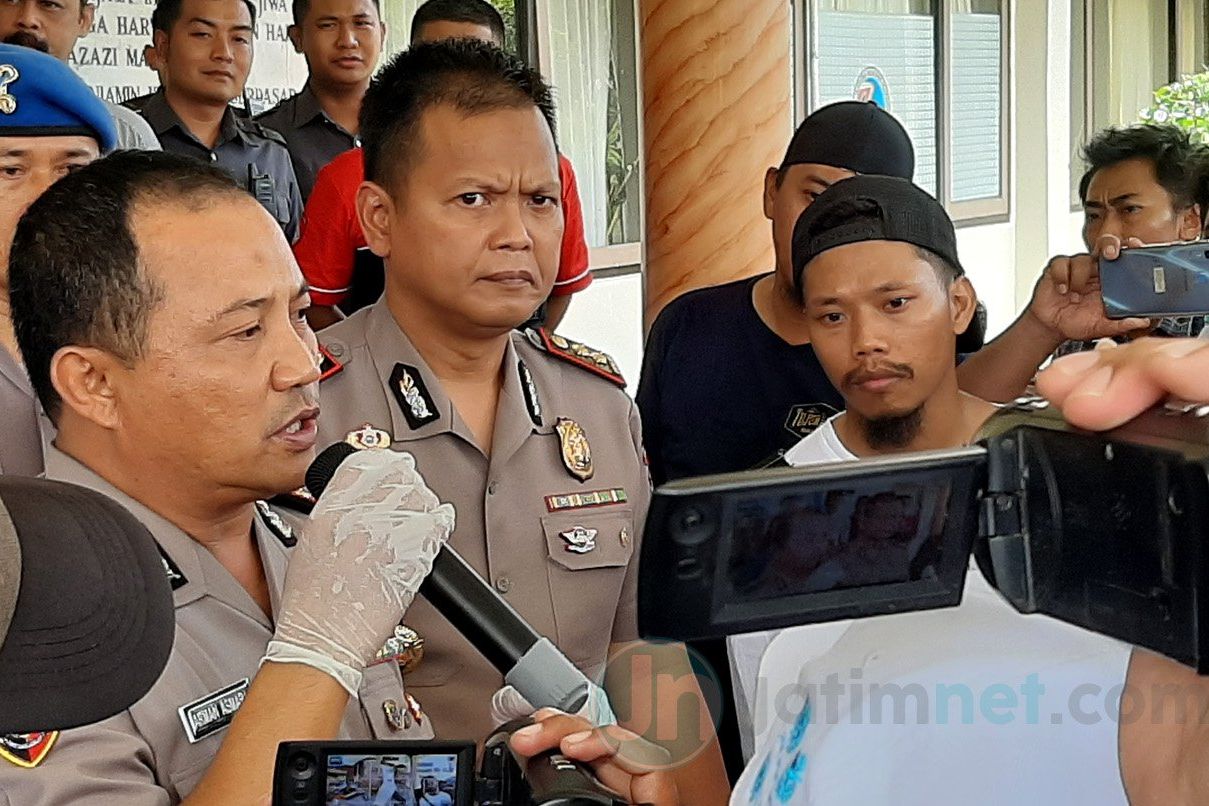 Polres Banyuwangi Tangkap Pelaku Pembunuhan dan Pembakaran