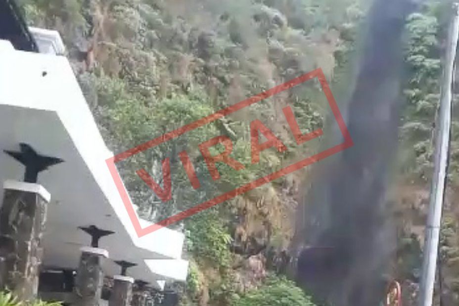Air Terjun Sedudo Berubah Menjadi Hitam