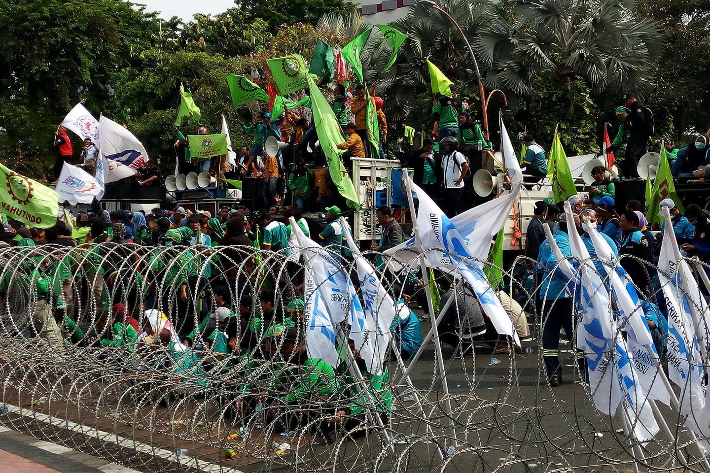 Keberatan Bayar Upah, Apindo Sarankan Perusahaan Diskusi dengan Buruh