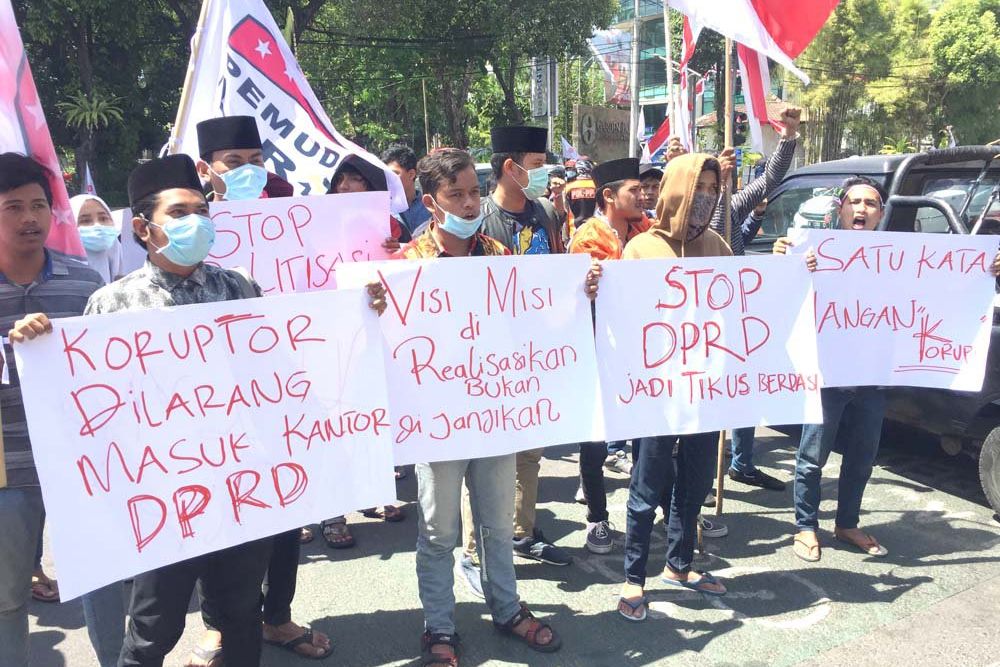 Aliansi Pemuda Berdaulat Pinta Anggota DPRD yang Berurusan dengan Hukum untuk Mundur
