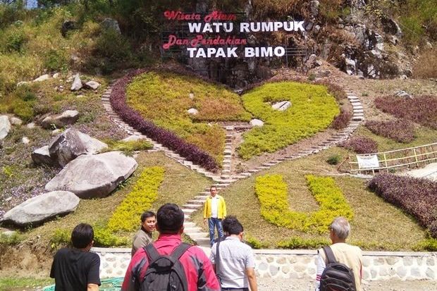 Jalan Rusak Picu Merosotnya Jumlah Pelancong ke Watu Rumpuk Madiun