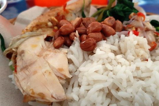 Ayam Betutu, Kuliner Laris Dekat Pelabuhan Gilimanuk Bali