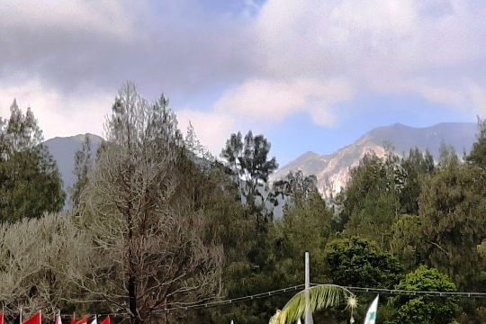 Kebakaran Hutan Gunung Ranti Meluas ke TWA Ijen, Pendakian Ditutup