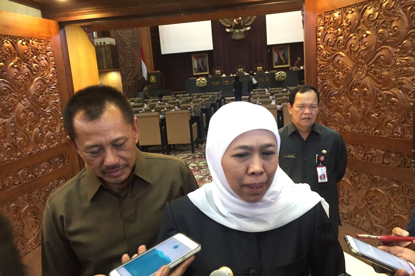Perda Rued Disahkan, Khofifah Dorong Pemanfaatan Sampah Jadi Listrik
