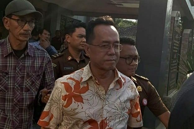 Palsukan Akta Otentik, Kejari Tahan Bos Pengembang Pasar Turi dan Istrinya