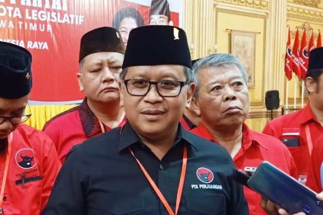 Hasto Pertimbangkan Masukan Risma Soal Pilwali Surabaya