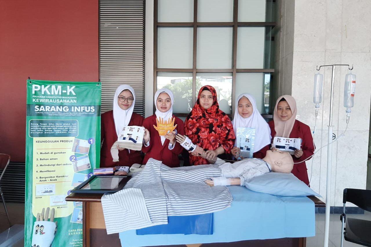 Mahasiswa UMS Bikin Sarang Infus untuk Anak-Anak