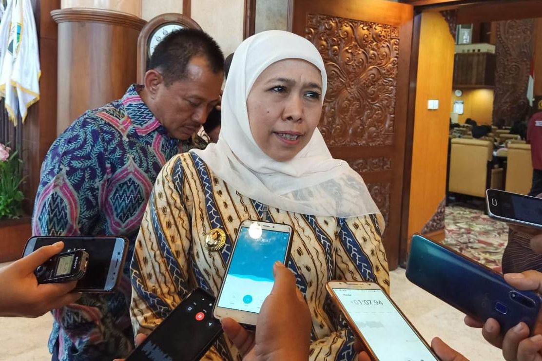 Pemprov Jatim Terapkan Drive Through Penyemprotan Disinfektan di Jembatan Suramadu