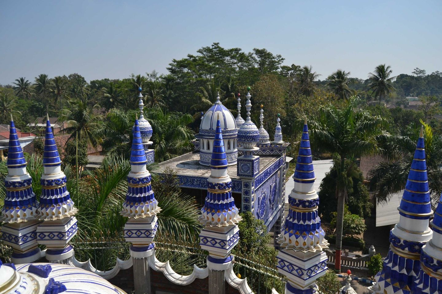Masjid 10 Lantai di Malang, Wisatawan Rusia Pun Kepincut