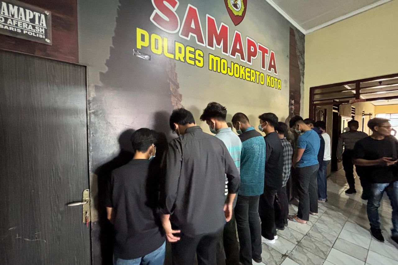 Perang Sarung, Belasan Remaja di Kota Mojokerto Diamankan Polisi