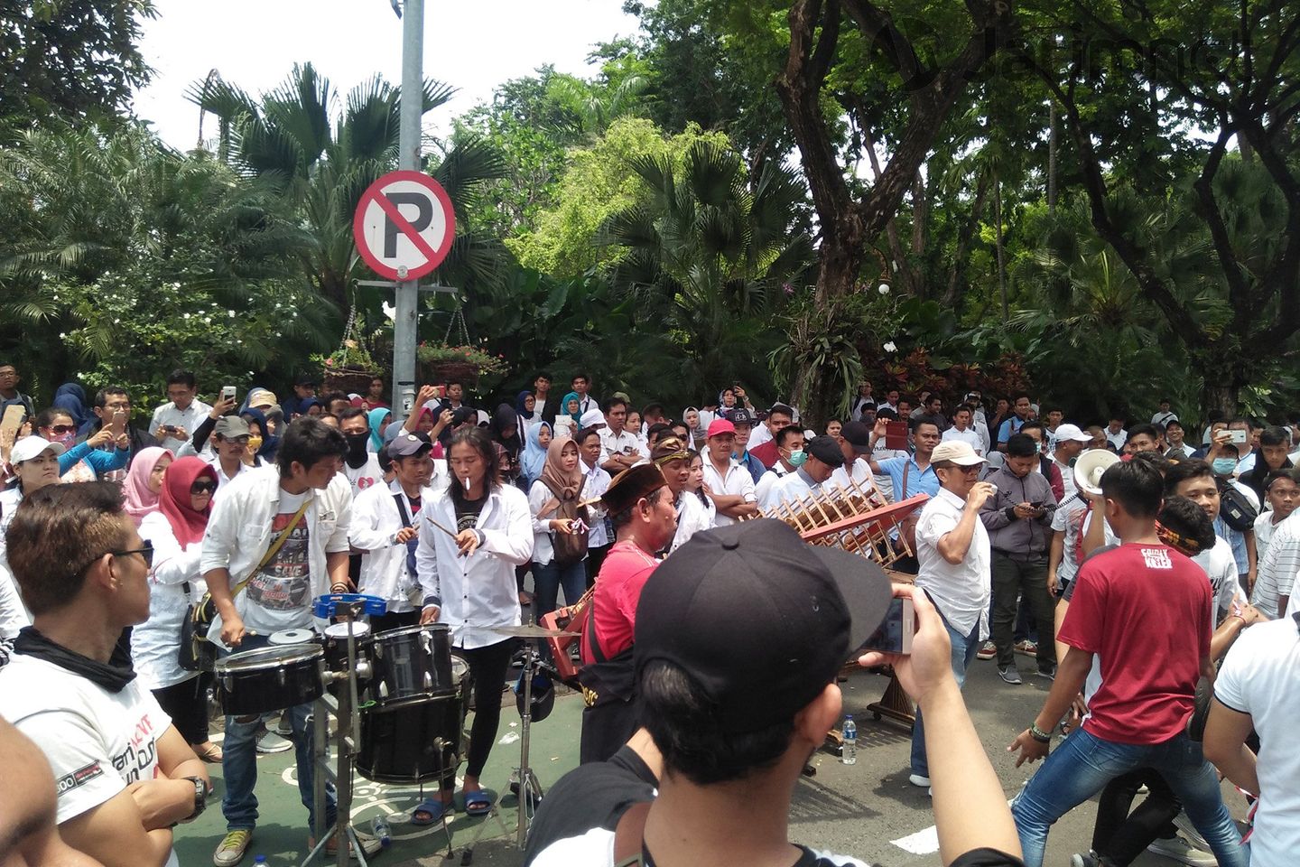 Pemkot Janji Tetap Pertahankan Pengusaha Hi Tech Mall Surabaya