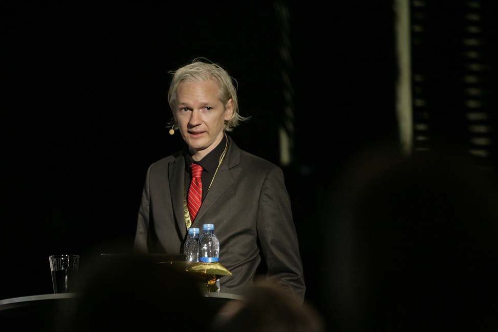 Suaka Assange Dicabut, Peretasan di Situs Pemerintah Ekuador Melonjak