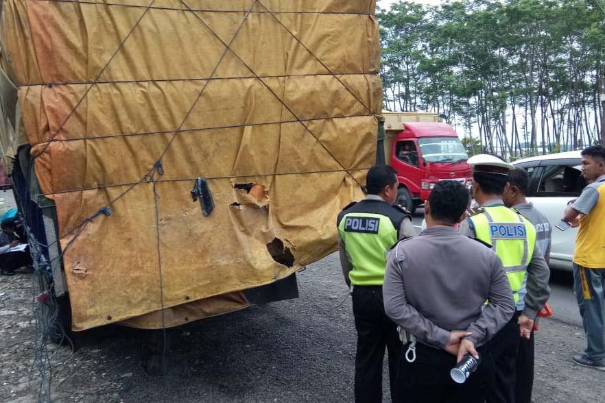 Polda Jatim Bantu Ungkap Kronologi Laka Minibus di Probolinggo