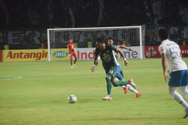 Jamu Madura United, Persebaya Dipastikan Tanpa Dua <em>Back </em>Andalan