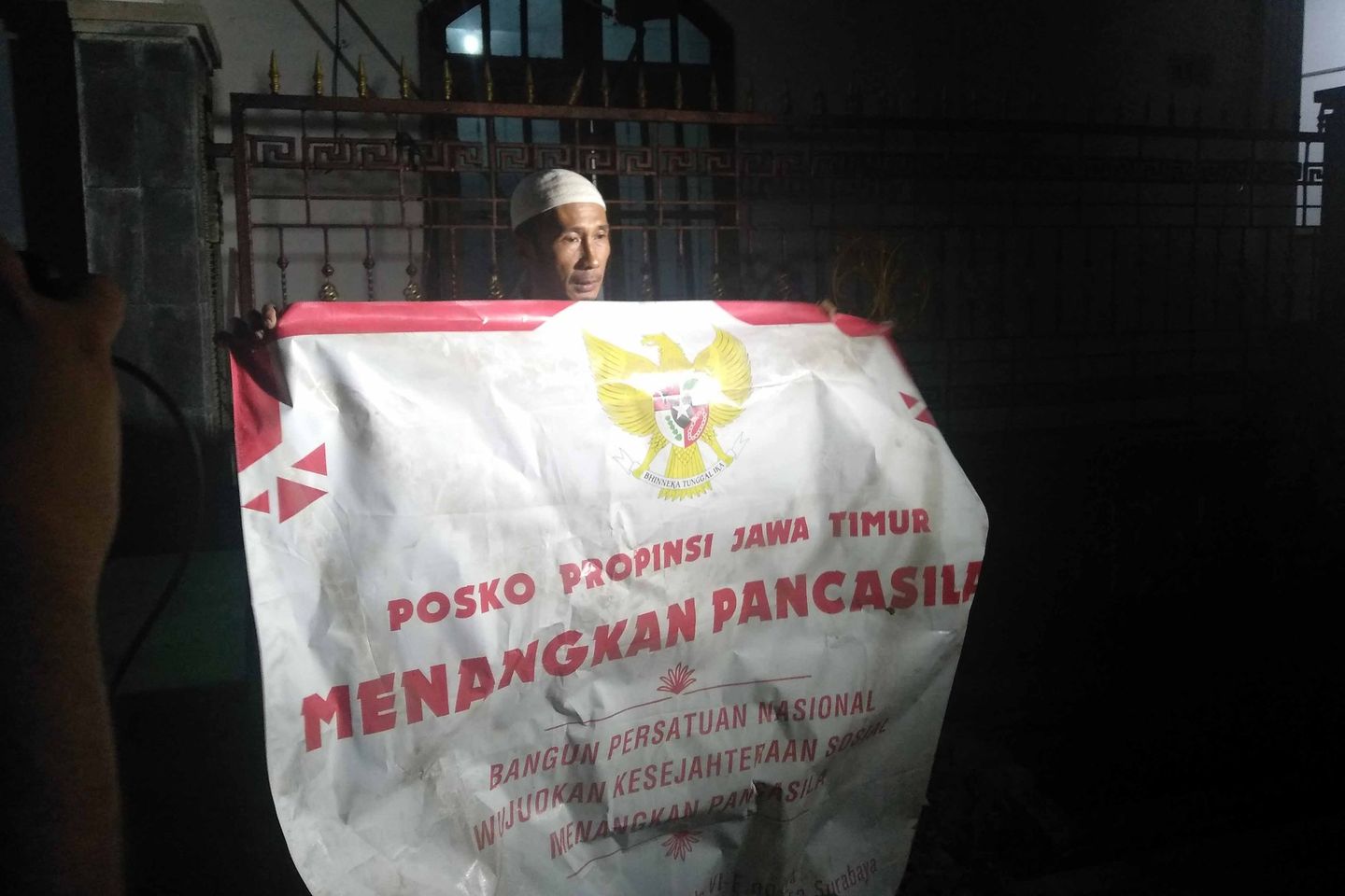 Larang Ultah PRD, Massa Juga Datangi Kantor PRD di Surabaya