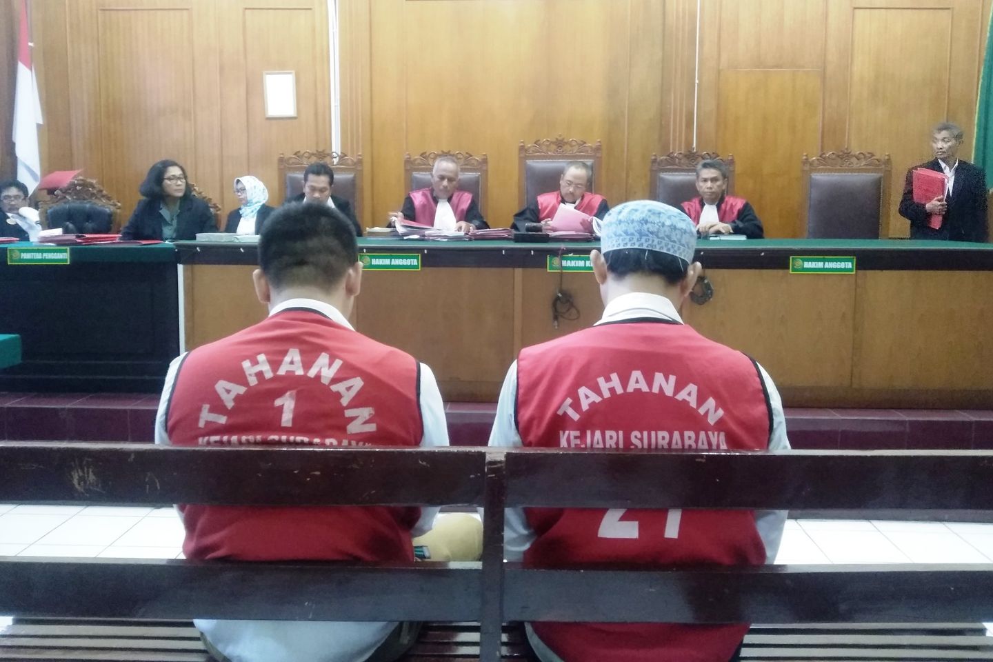 Dua Penyelundup Komodo Divonis Penjara 2 dan 3 Tahun
