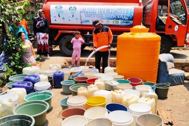 Ribuan Warga Situbondo Masih Bergantung Bantuan Air Bersih BPBD