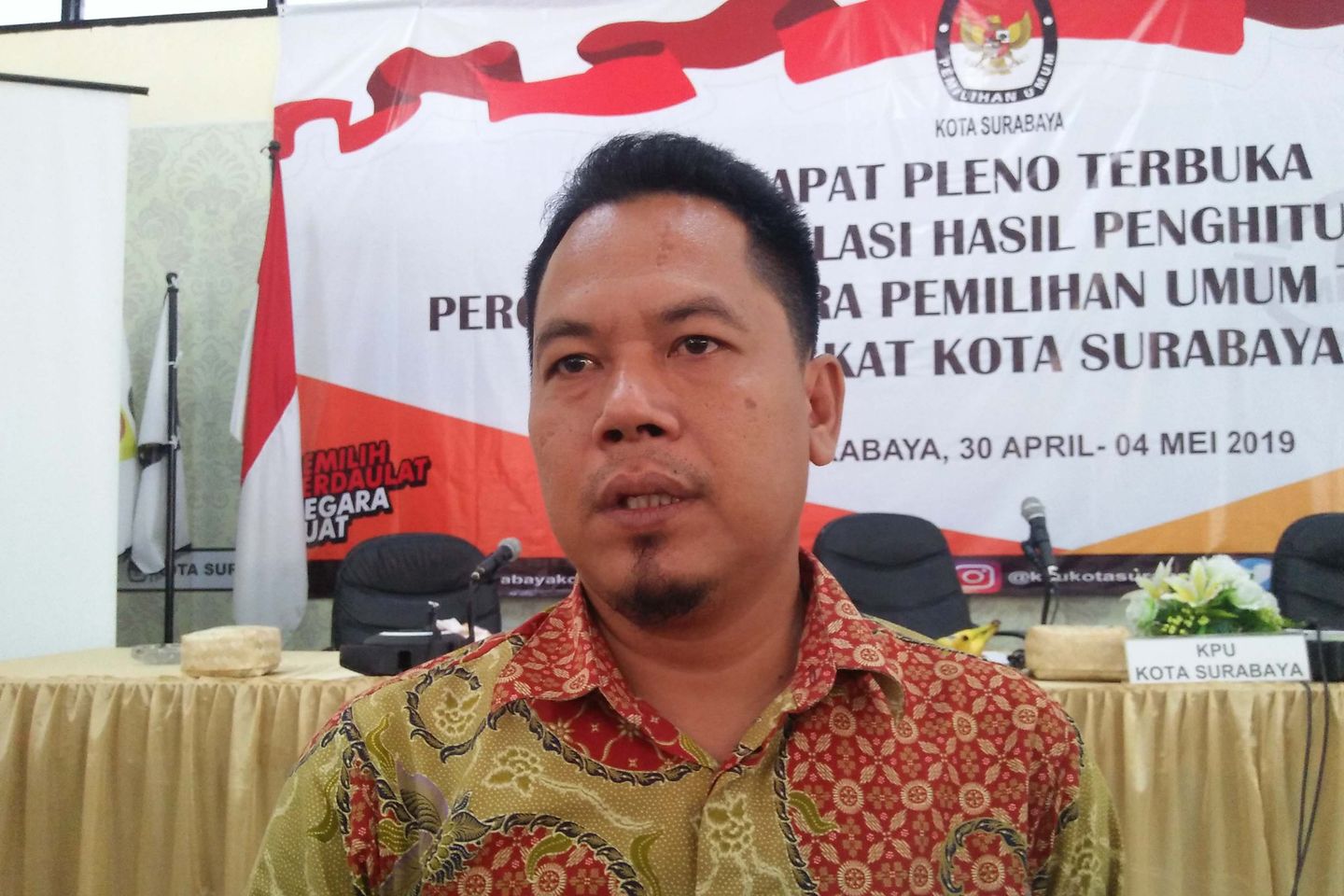 Kelelahan, KPU Surabaya Tunda Rekapitulasi Suara hingga Enam Jam
