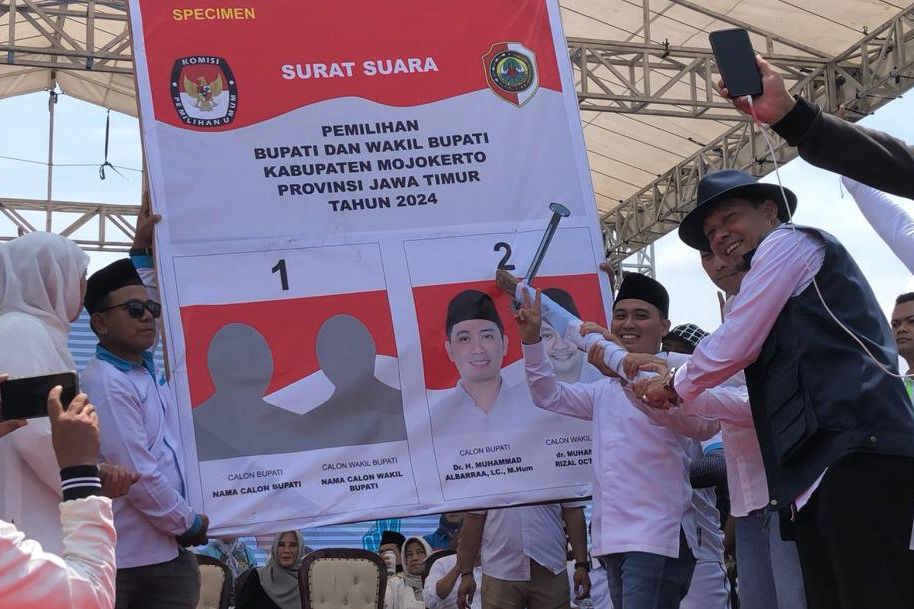 Gus Barra dan Khofifah Gelar Kampanye Akbar di Mojokerto